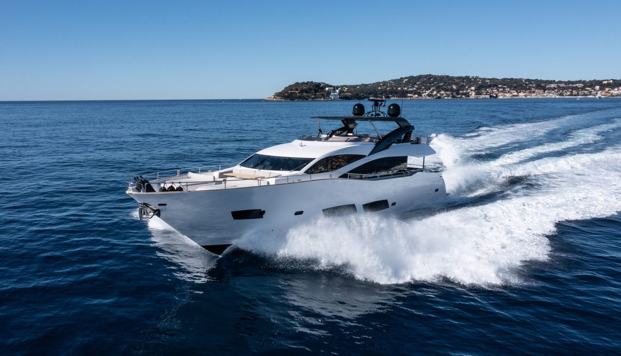 Mirka yacht, Sunseeker