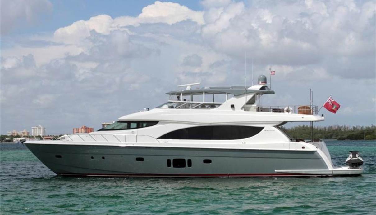 H2OME yacht, Hatteras