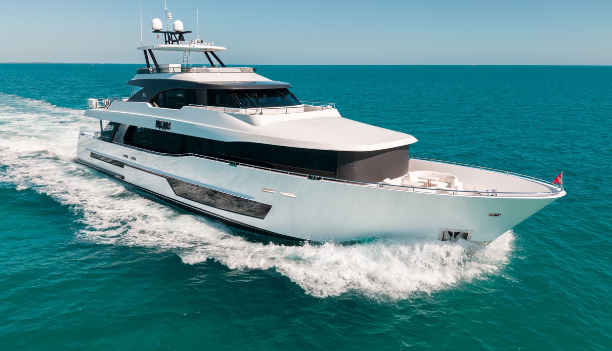 Dreams yacht, Ocean Alexander