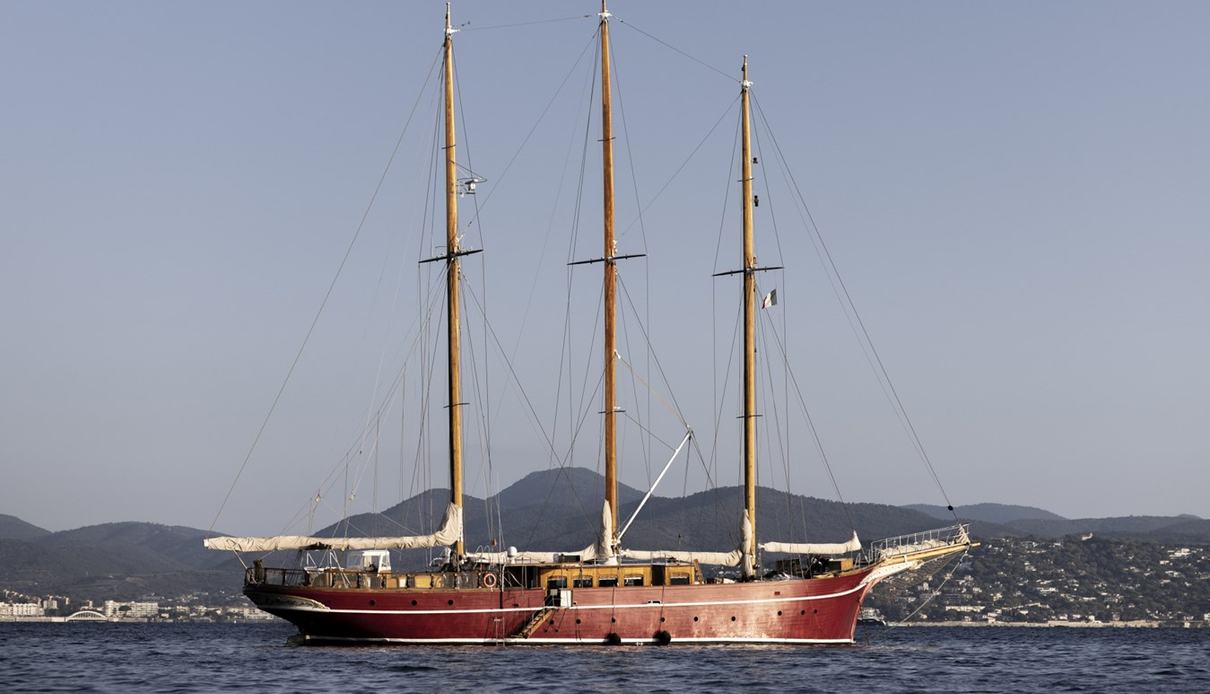 Francesco Petrarca yacht, Benetti