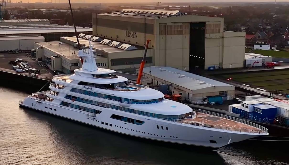 Boardwalk yacht, Lurssen