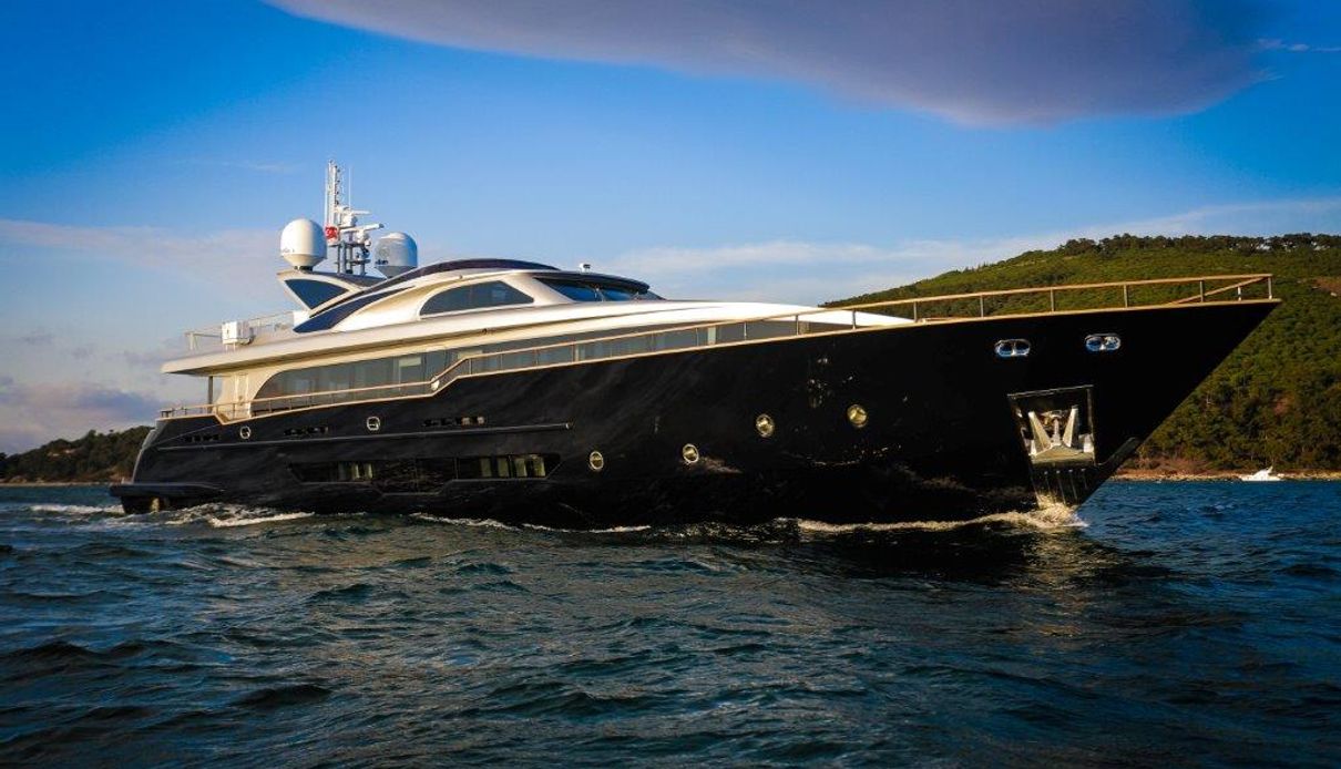 Harun yacht, Huzur Yat