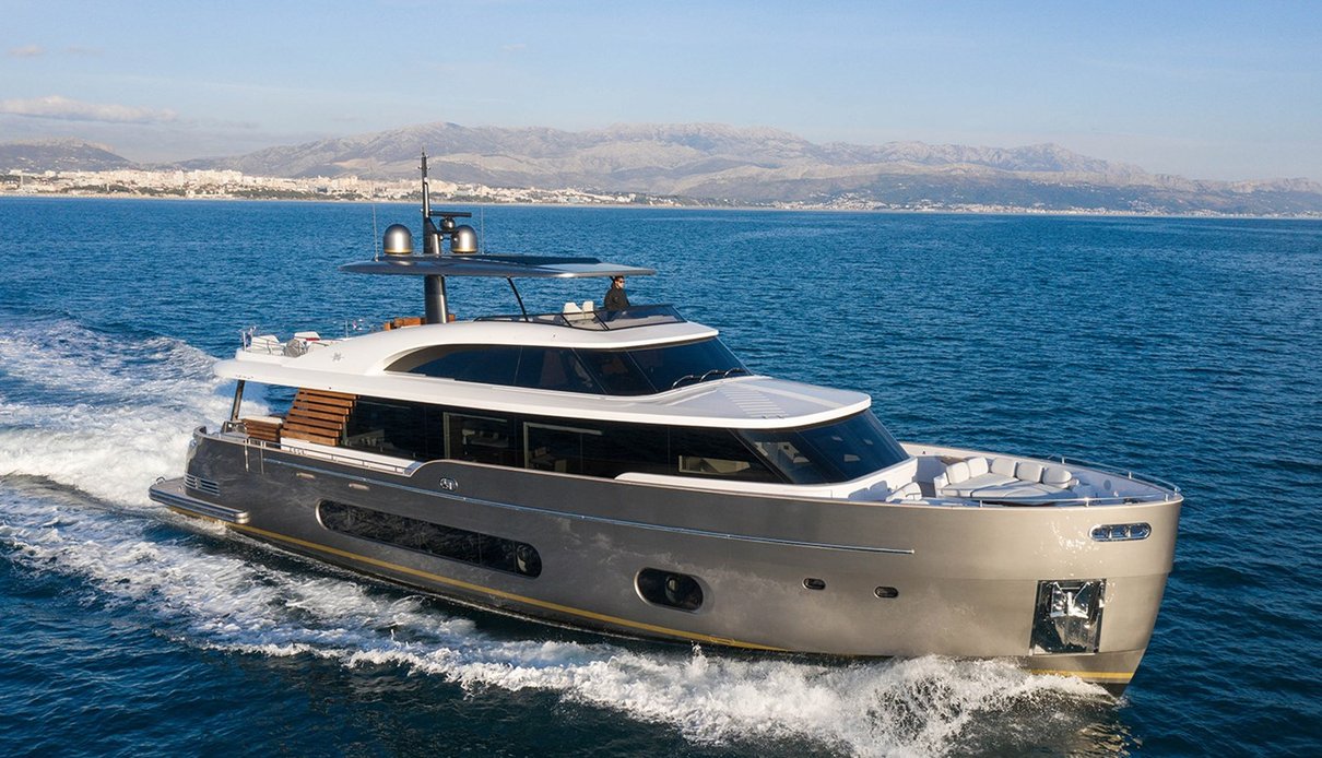 SWG yacht, Azimut