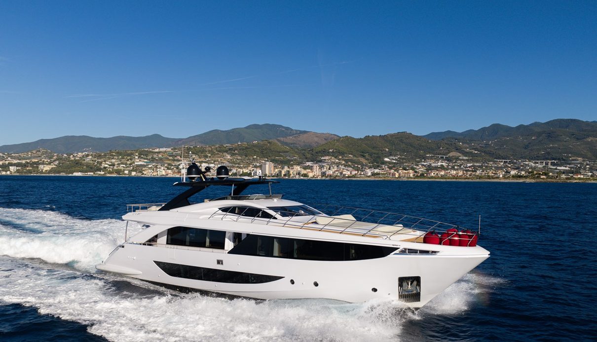 Baccarat yacht, Amer