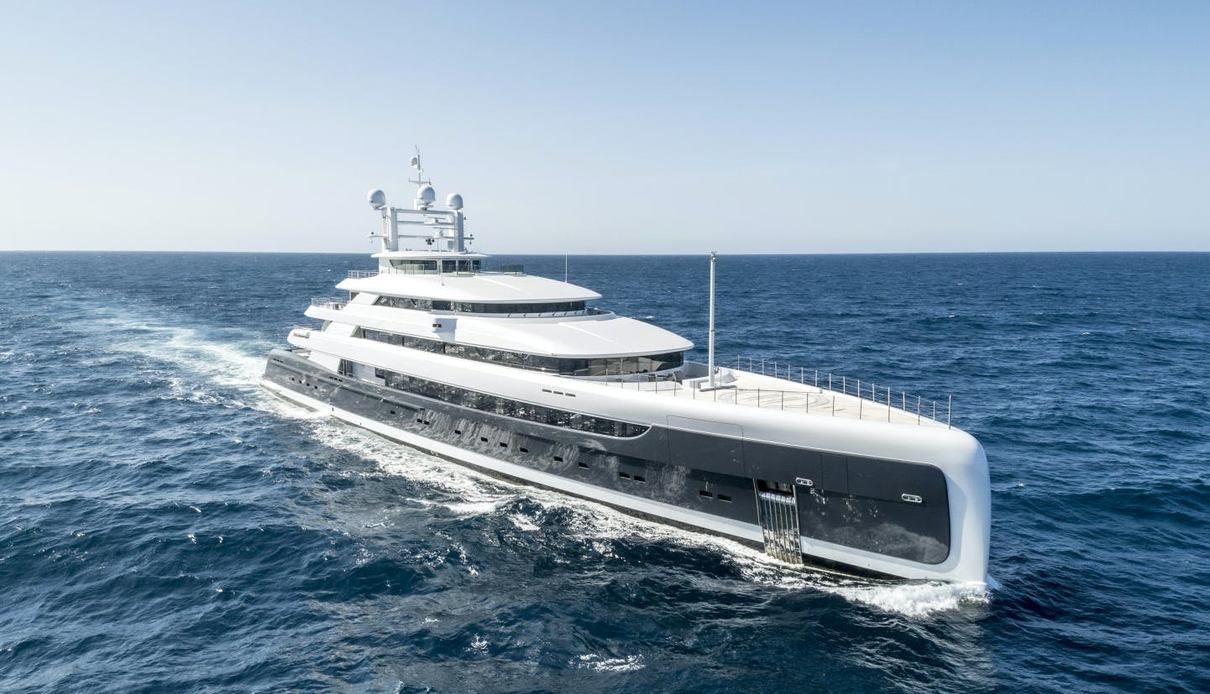 Eternal Tsingshan yacht, Pride Mega Yachts