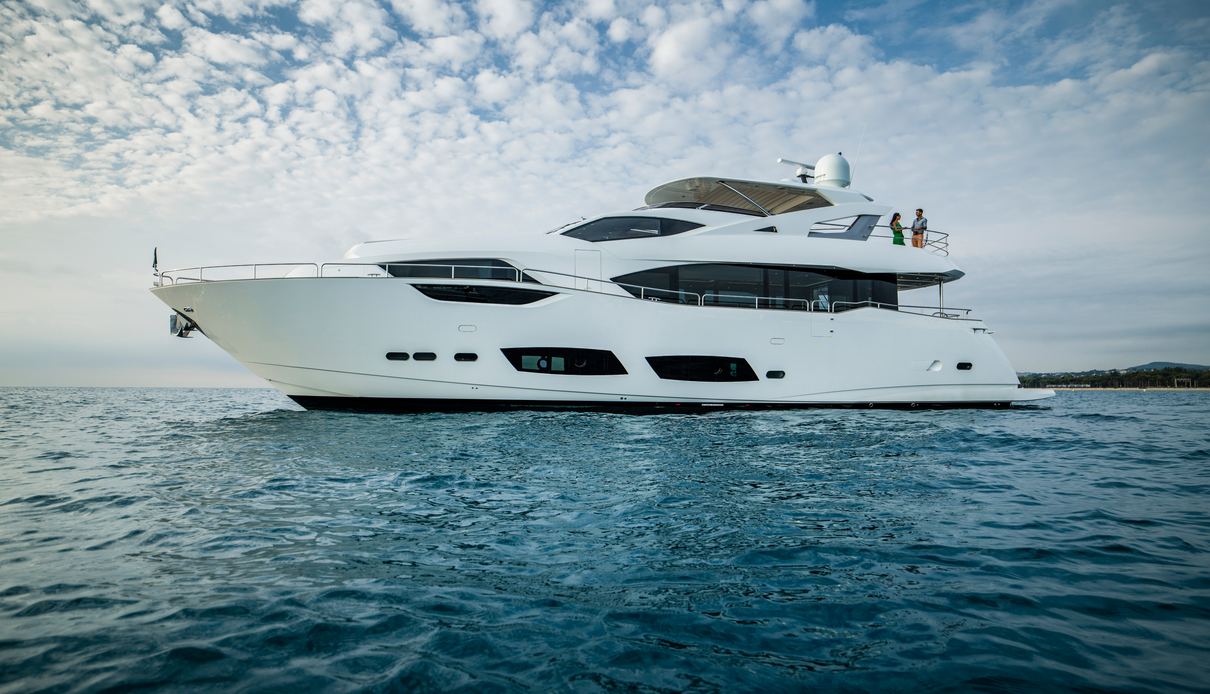 Halwa yacht, Sunseeker