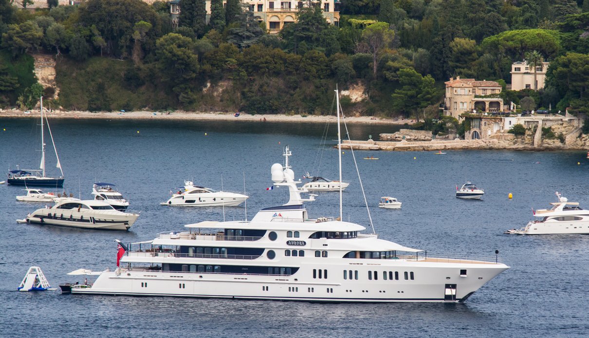 Aurora yacht, Lurssen