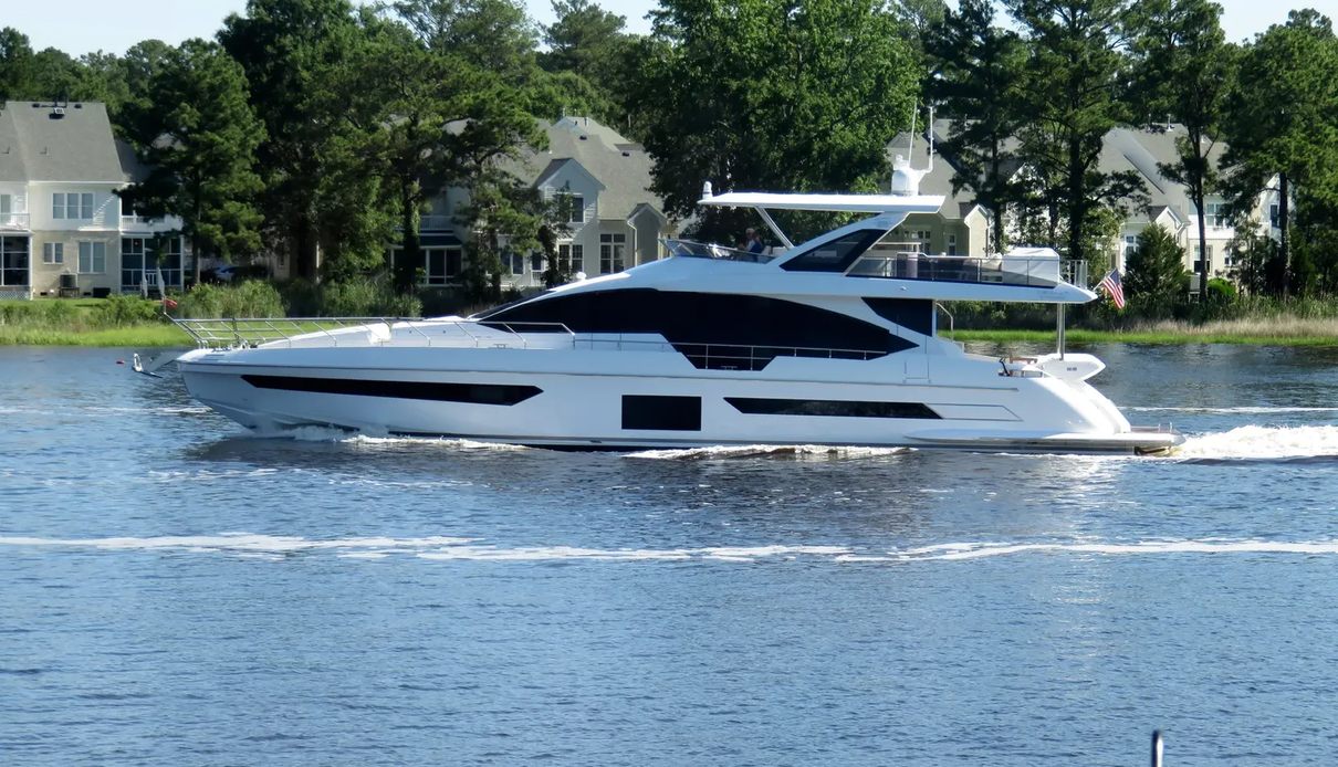 Matten One yacht, Azimut