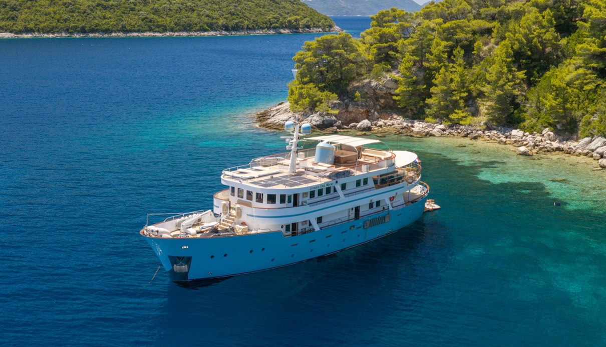 Donna Del Mare yacht, Aegean Yacht
