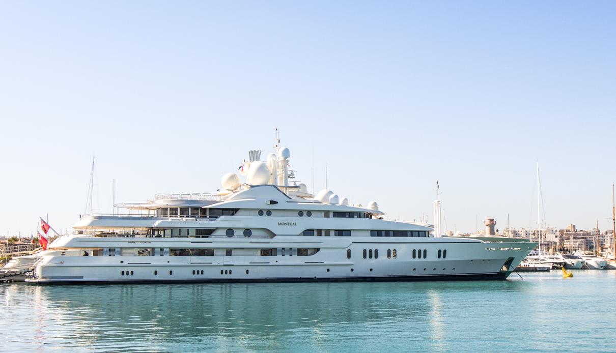 Atlantis yacht, Amels
