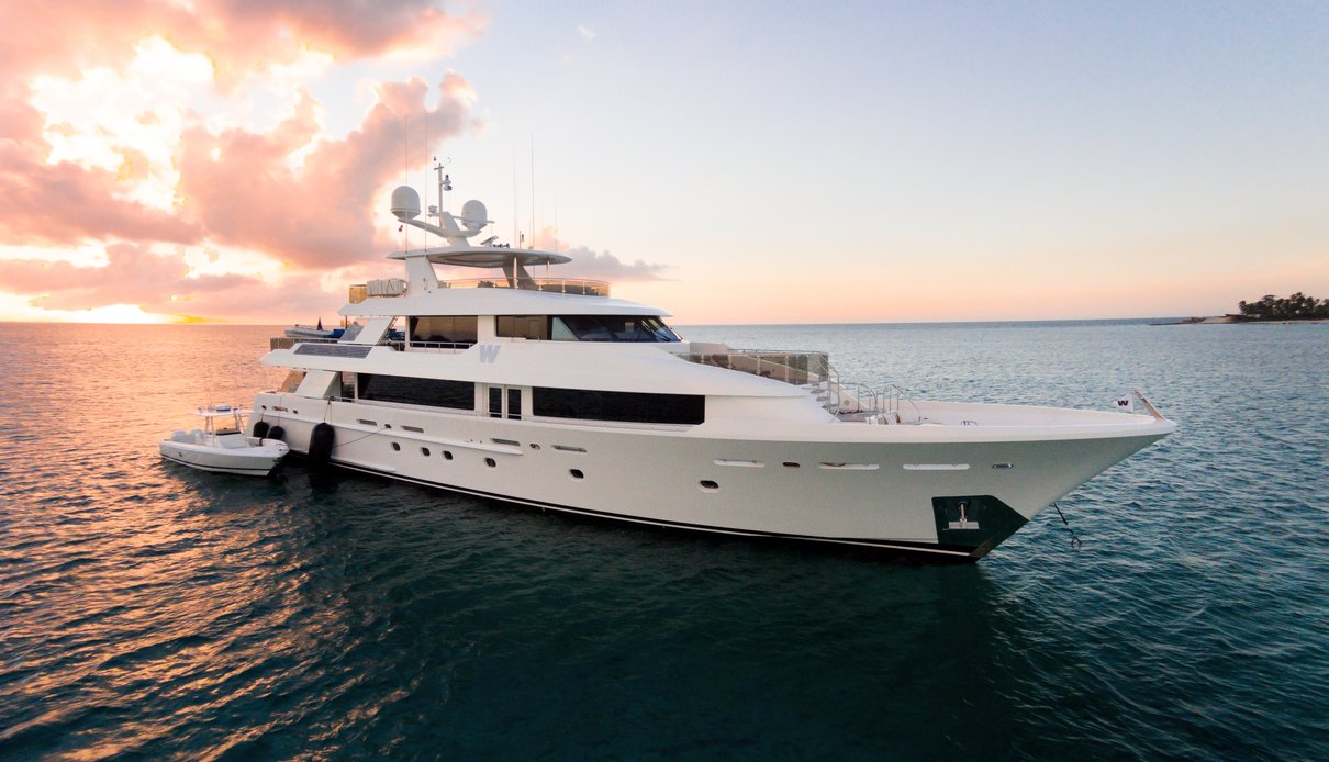 Lady JJ yacht, Westport Yachts