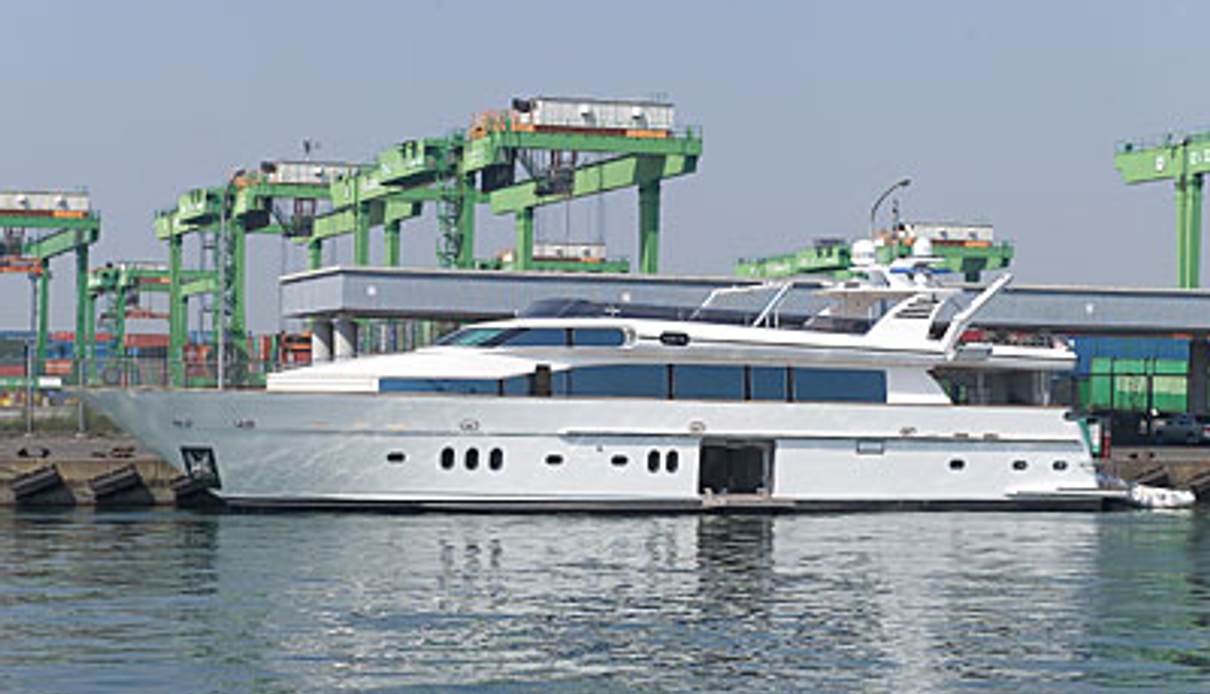 Conte Stefani yacht, Horizon