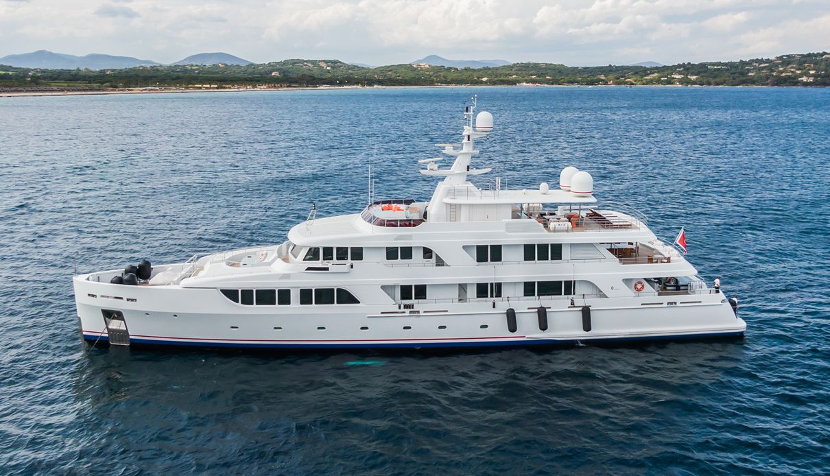 Kadimo's yacht, Codecasa