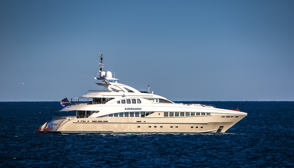 Castlefinn yacht, Heesen