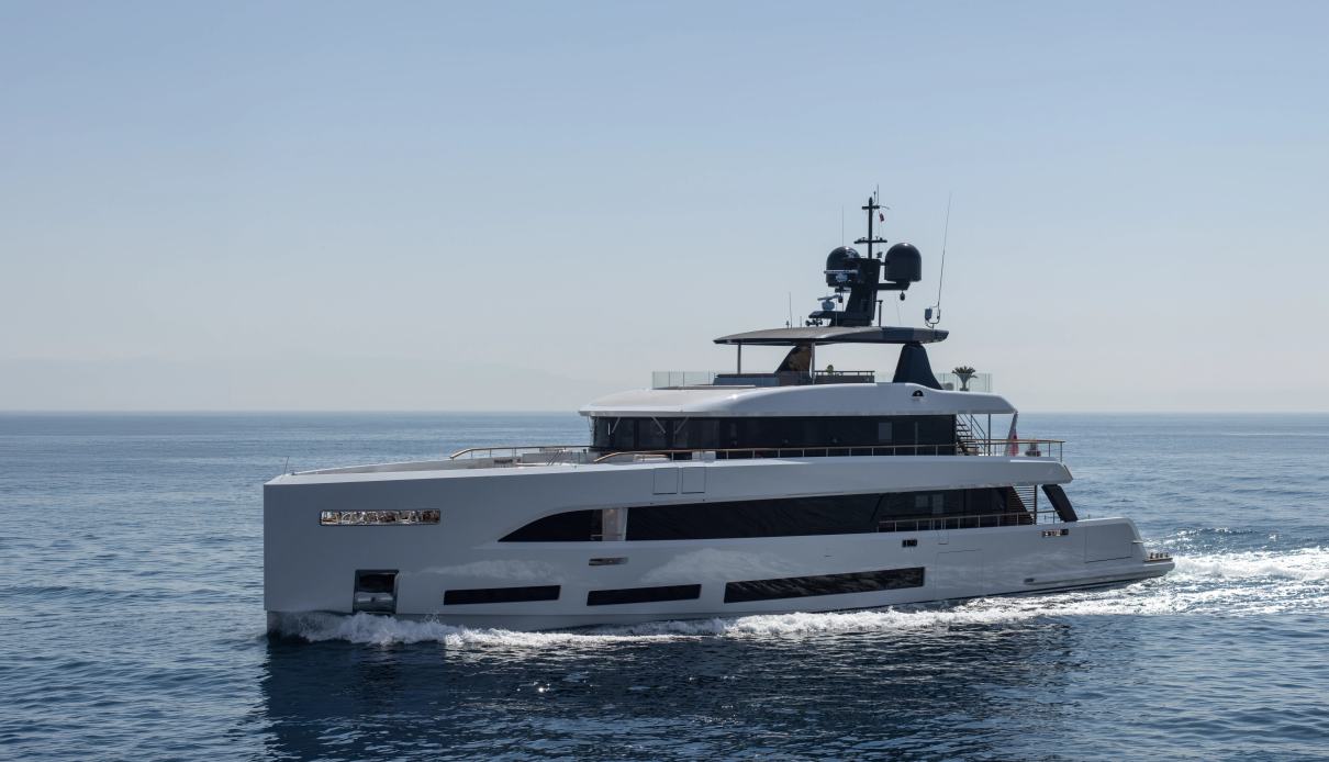 Sirena 42M/01 yacht, Sirena Yachts