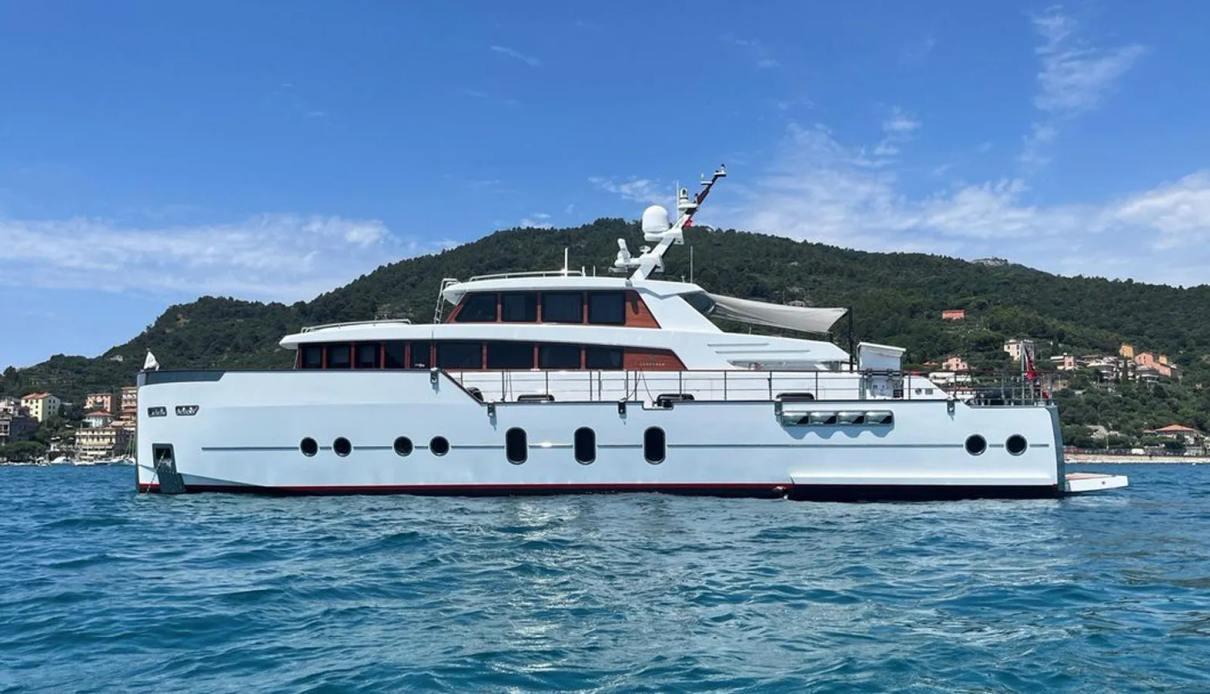 Vero yacht, Codecasa