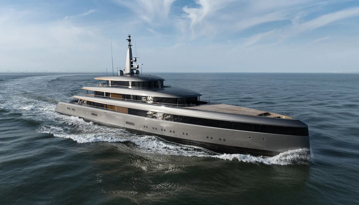 Obsidian yacht, Feadship