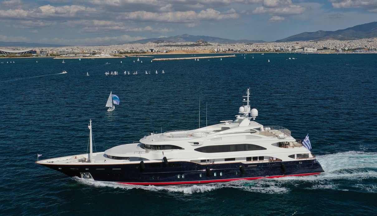 Sunday yacht, Benetti