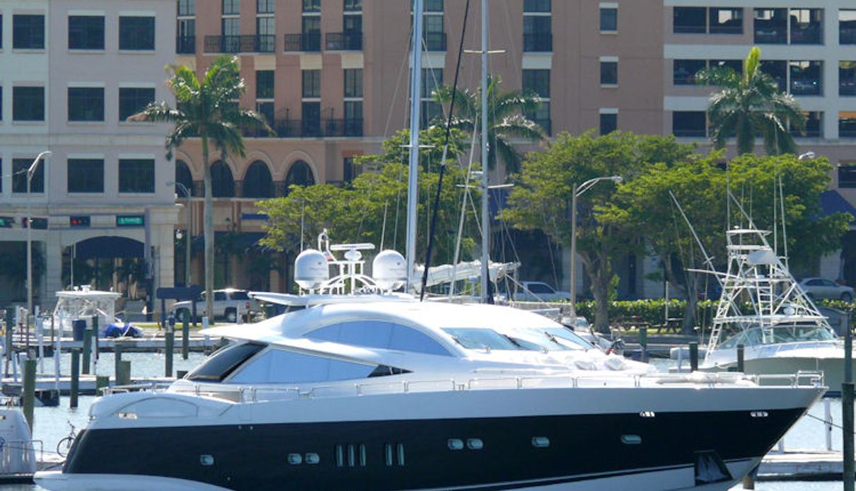 Unico yacht, Sunseeker