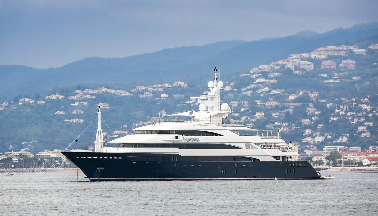 Batello yacht, Oceanco