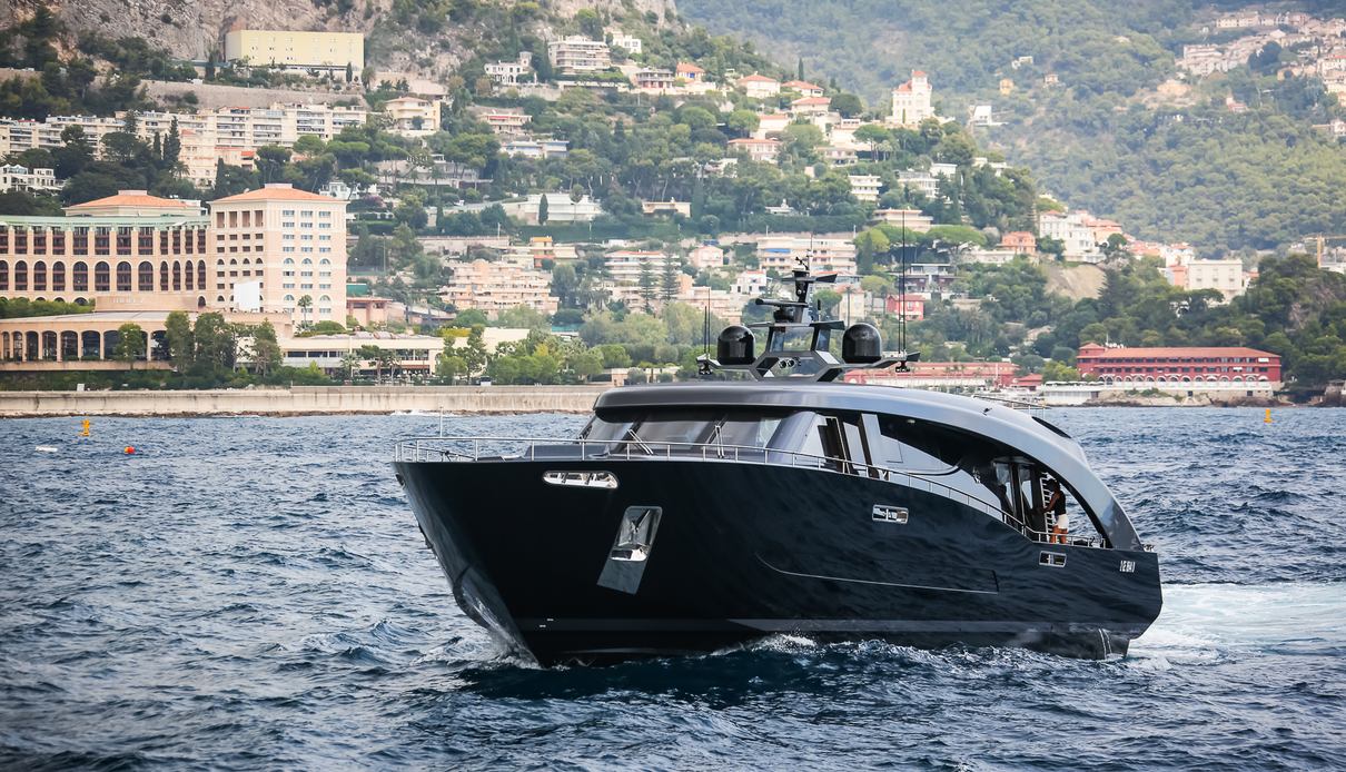 Freedom yacht, Cerri Cantieri Navali