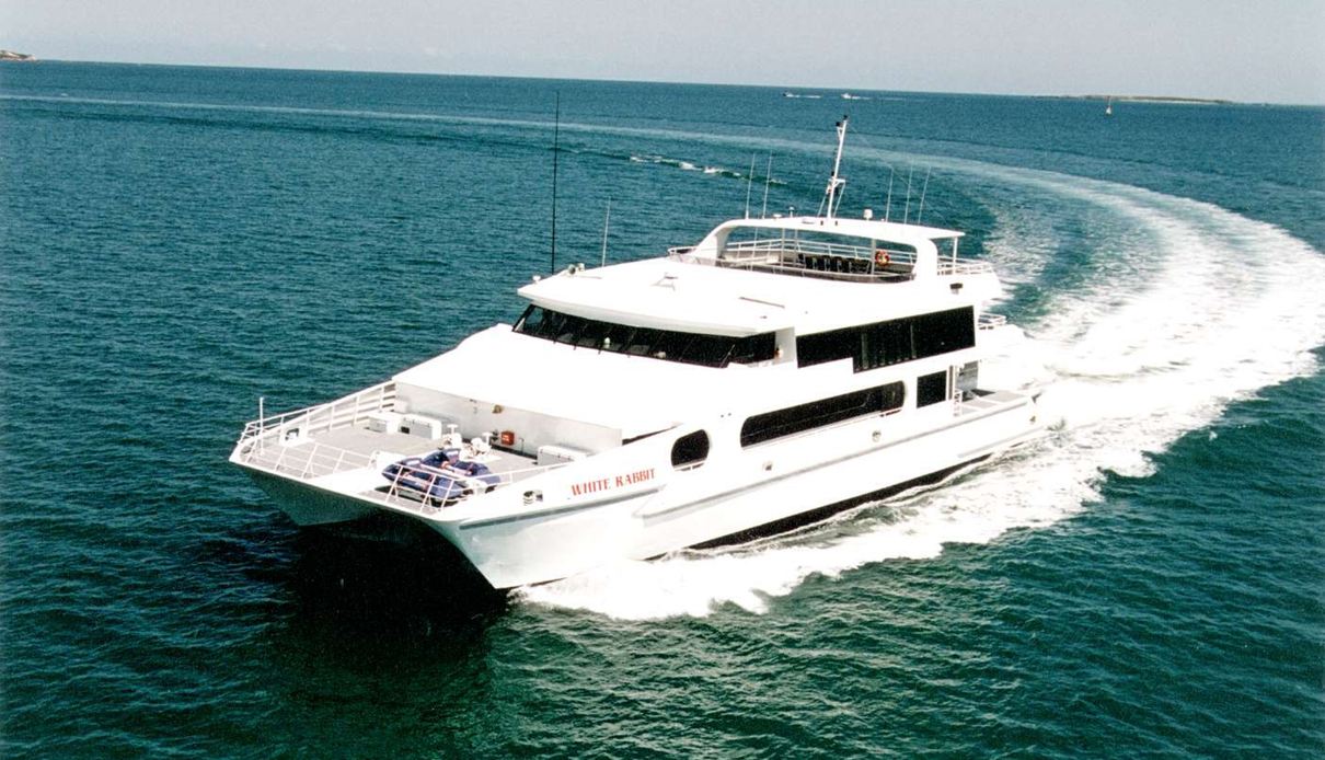 Mega Adventurer yacht, Austal