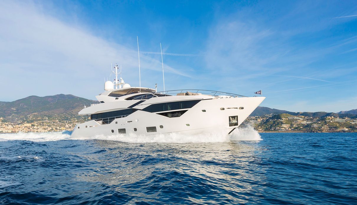 King Power yacht, Sunseeker