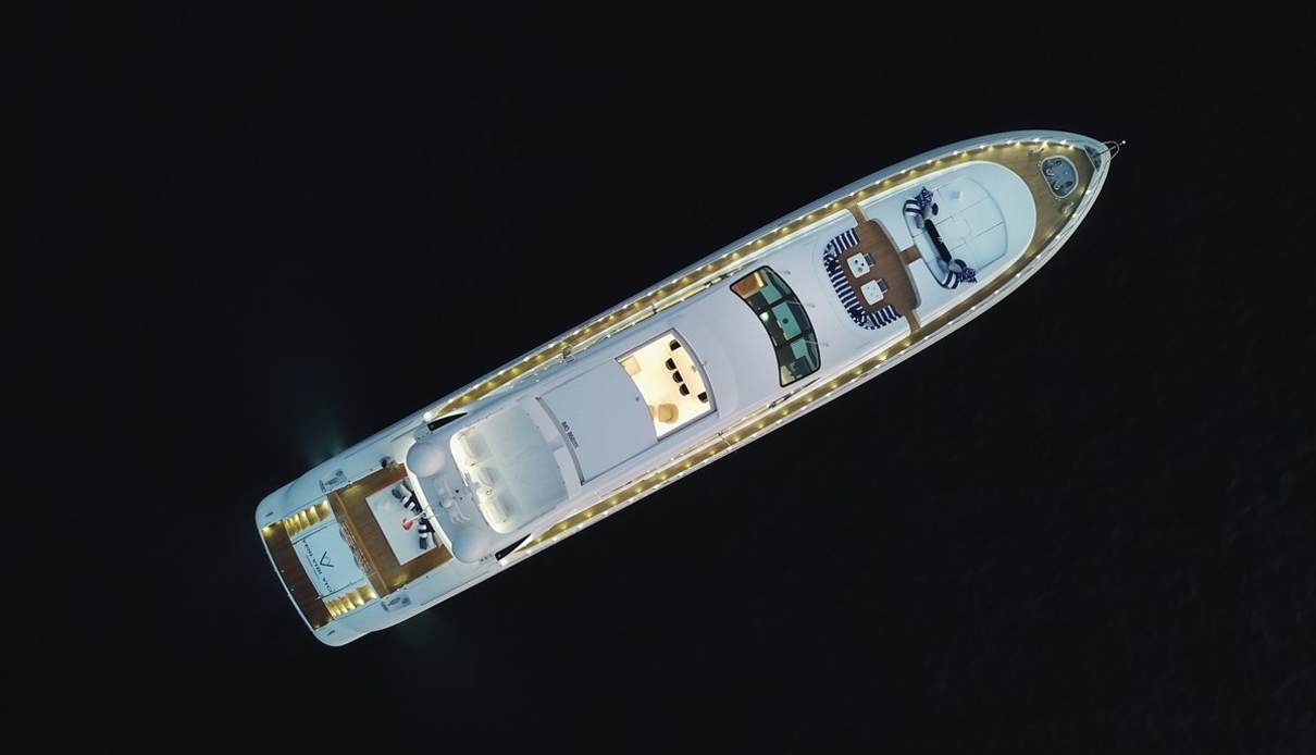 Veni Vidi Vici yacht, Mangusta