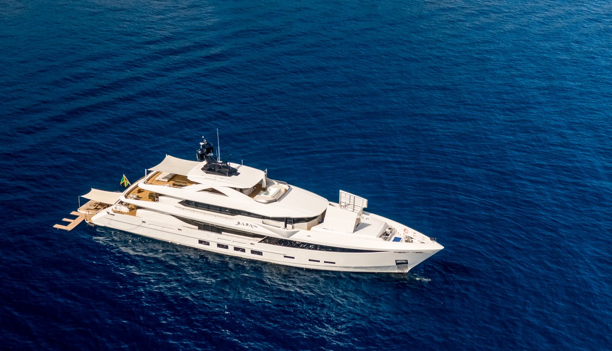 Babas yacht, Hargrave Custom Yachts