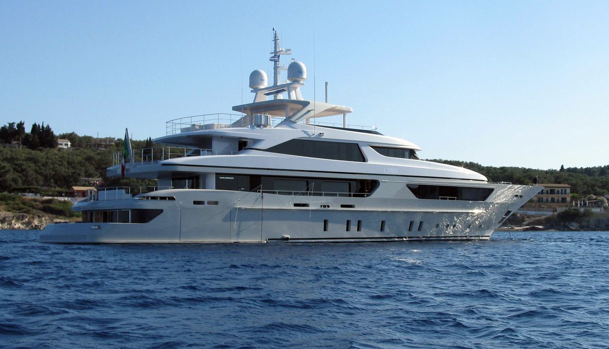 PICK UP Yacht - 46m Sanlorenzo 2011 | YachtBuyer