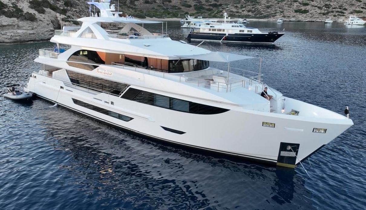 Romeo Foxtrot yacht, Hargrave Custom Yachts