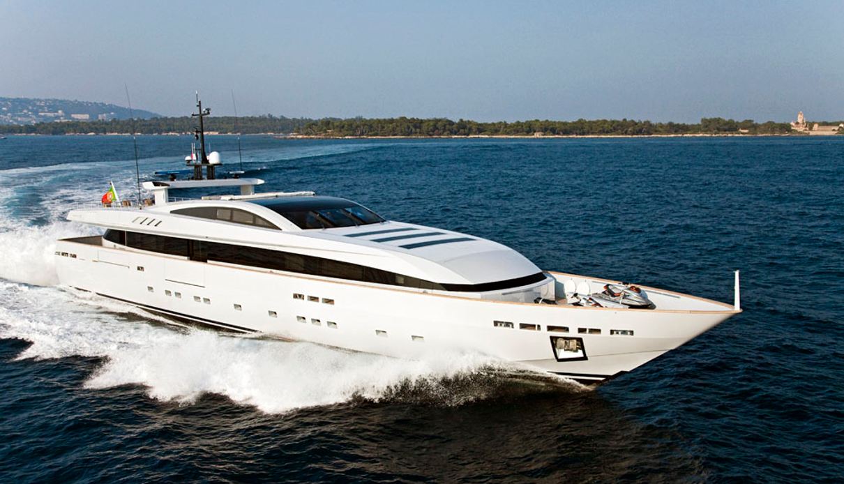 Fan Too yacht, Baglietto