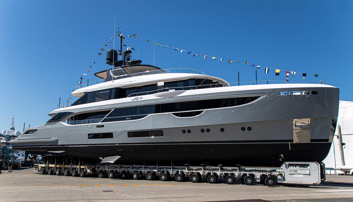 Joy yacht, Benetti