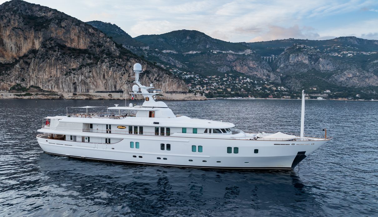 Katharine yacht, CRN Yachts