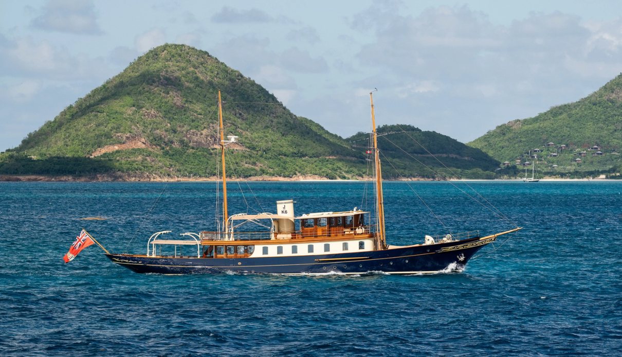 Atlantide yacht, Philip & Sons