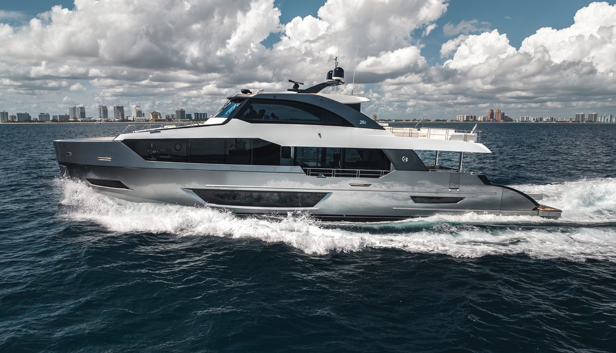 Ocean Alexander 28E/04 yacht, Ocean Alexander