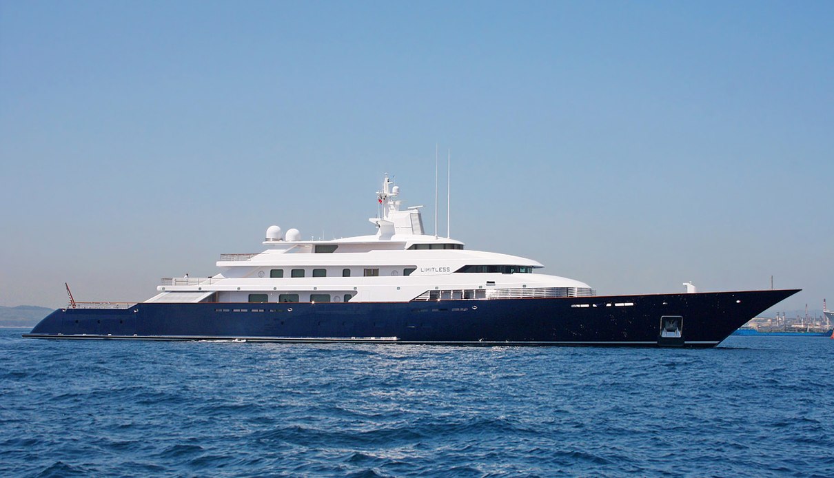 Limitless yacht