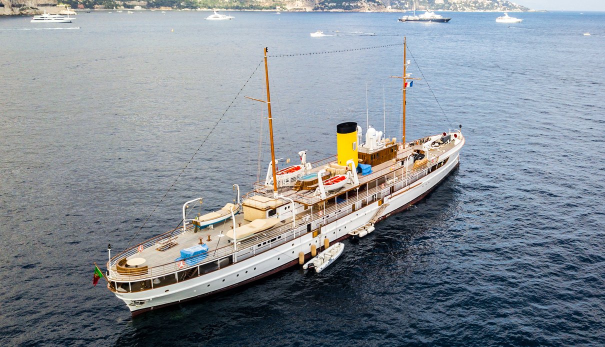 SS Delphine yacht