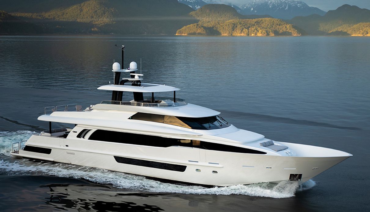 Crescent Lady yacht