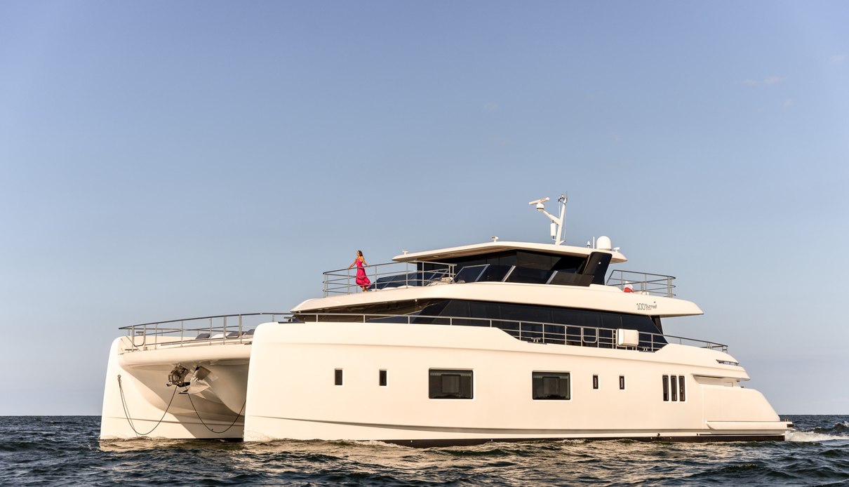 Thea VI yacht