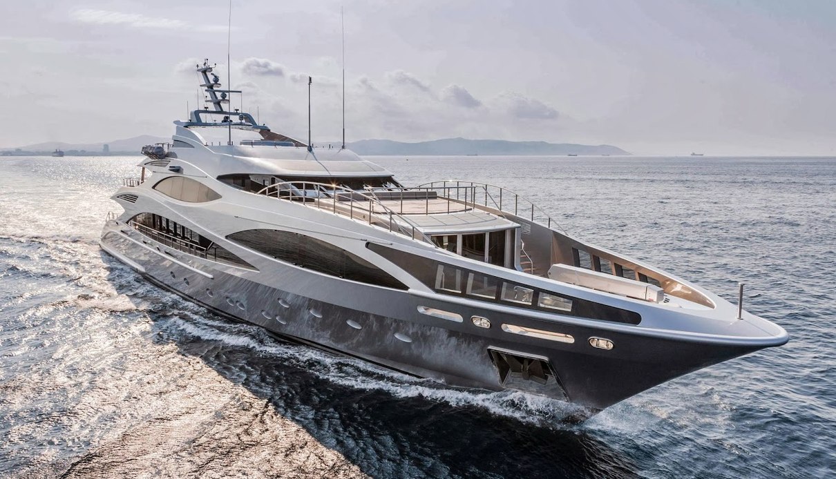 Panthera yacht