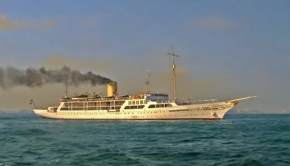 El Mahrousa yacht