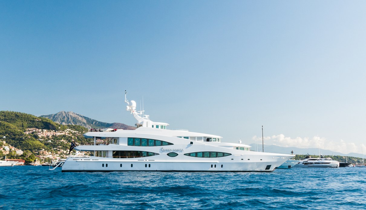 Queen Mavia yacht