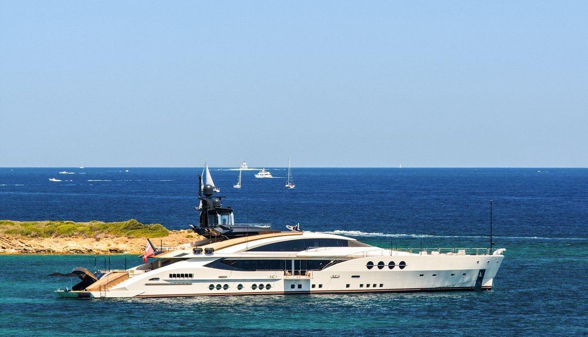 Lady M yacht