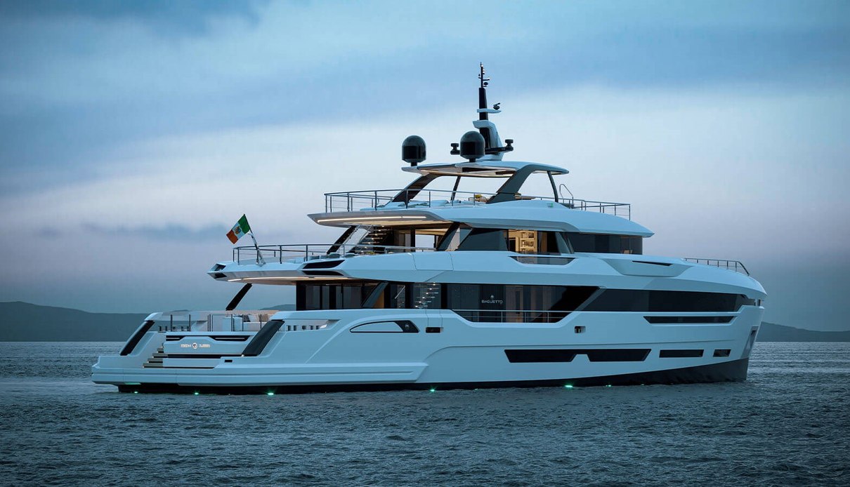 Perla Bianca yacht