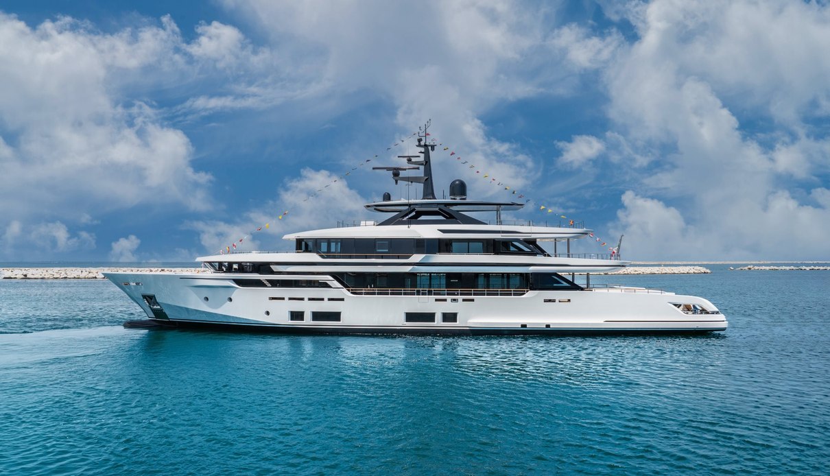 Asante yacht