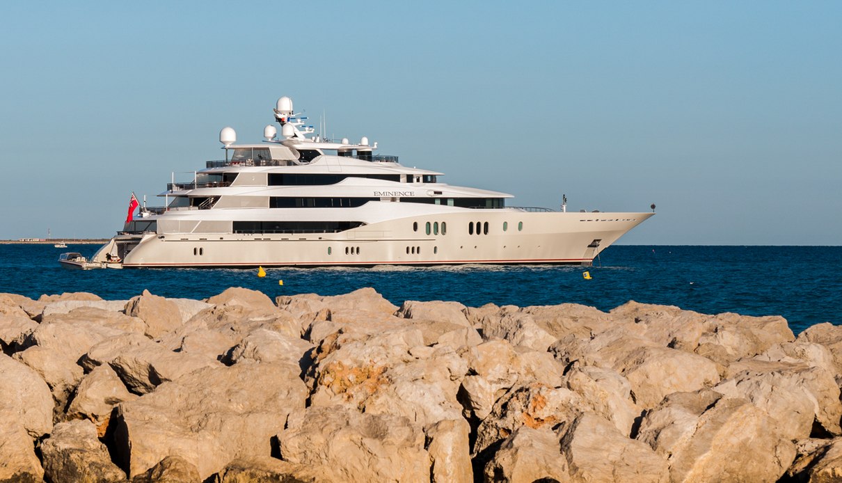 Eminence yacht