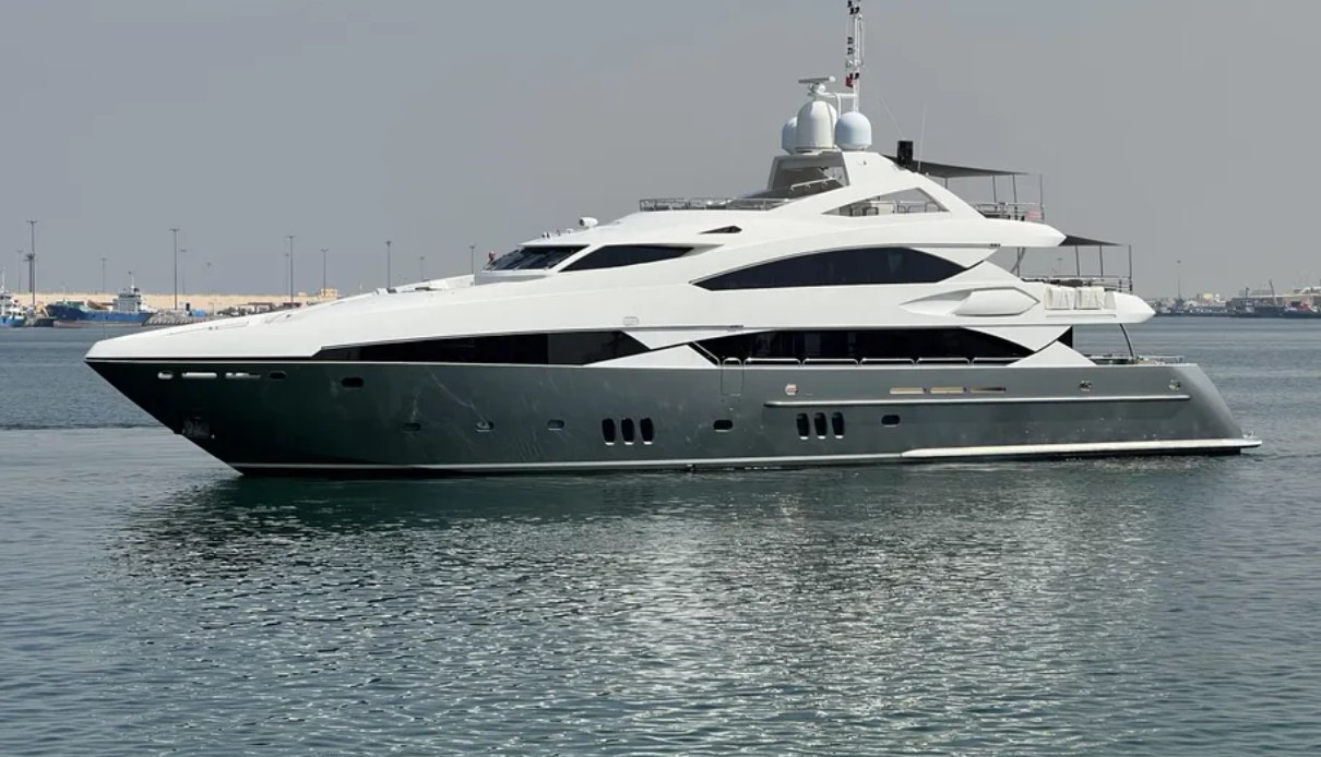 Al Faisal yacht