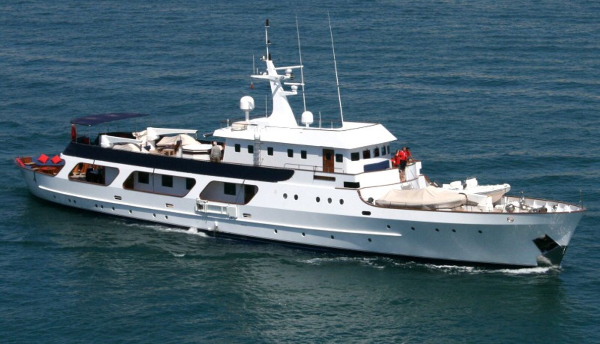 Albacora yacht