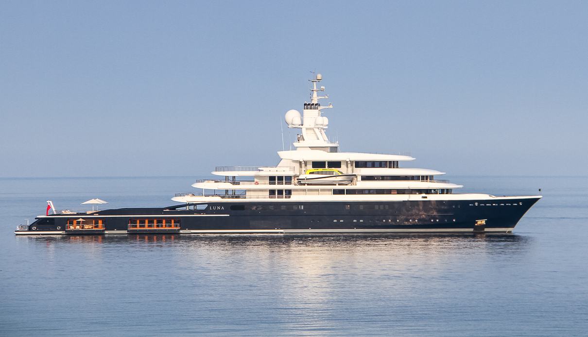 Luna yacht, Lloyd Werft